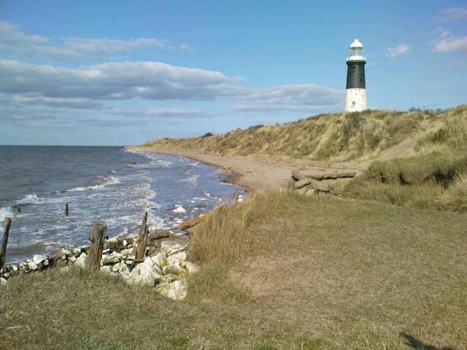 Charming 2 Bedroom Holiday Chalet Withernsea Buitenkant foto